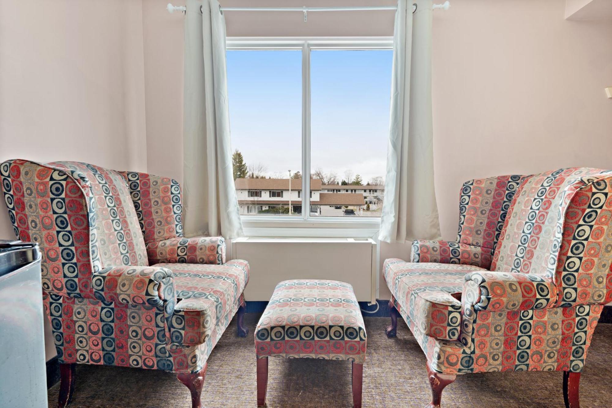 Niagara Lodge & Suites ภายนอก รูปภาพ