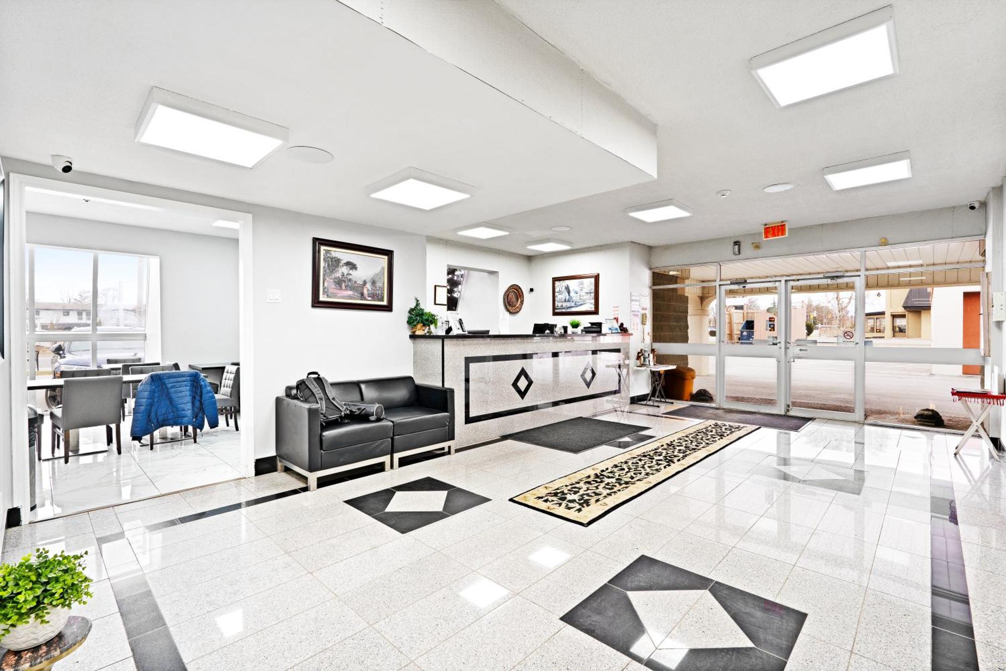 Niagara Lodge & Suites ภายนอก รูปภาพ