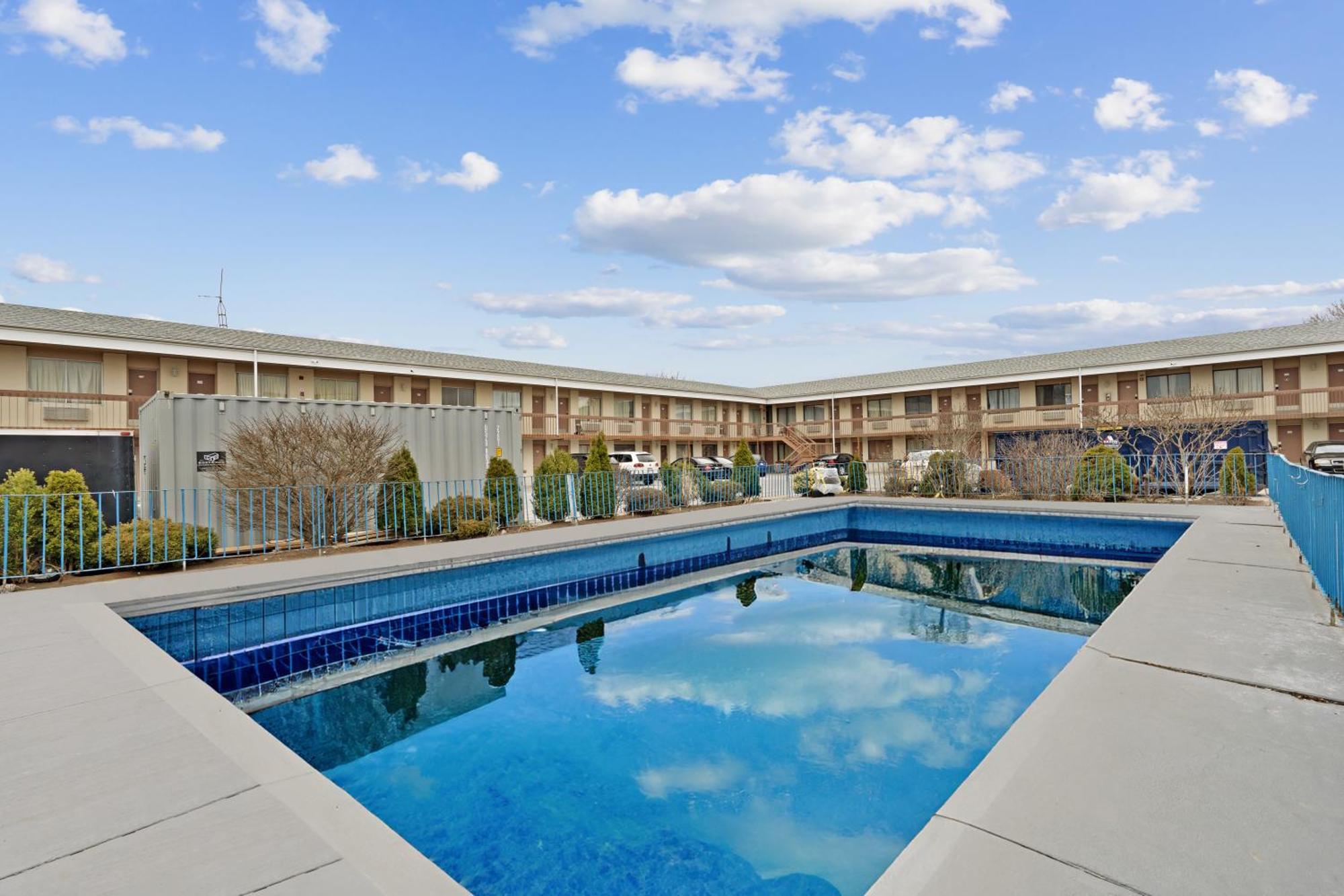 Niagara Lodge & Suites ภายนอก รูปภาพ