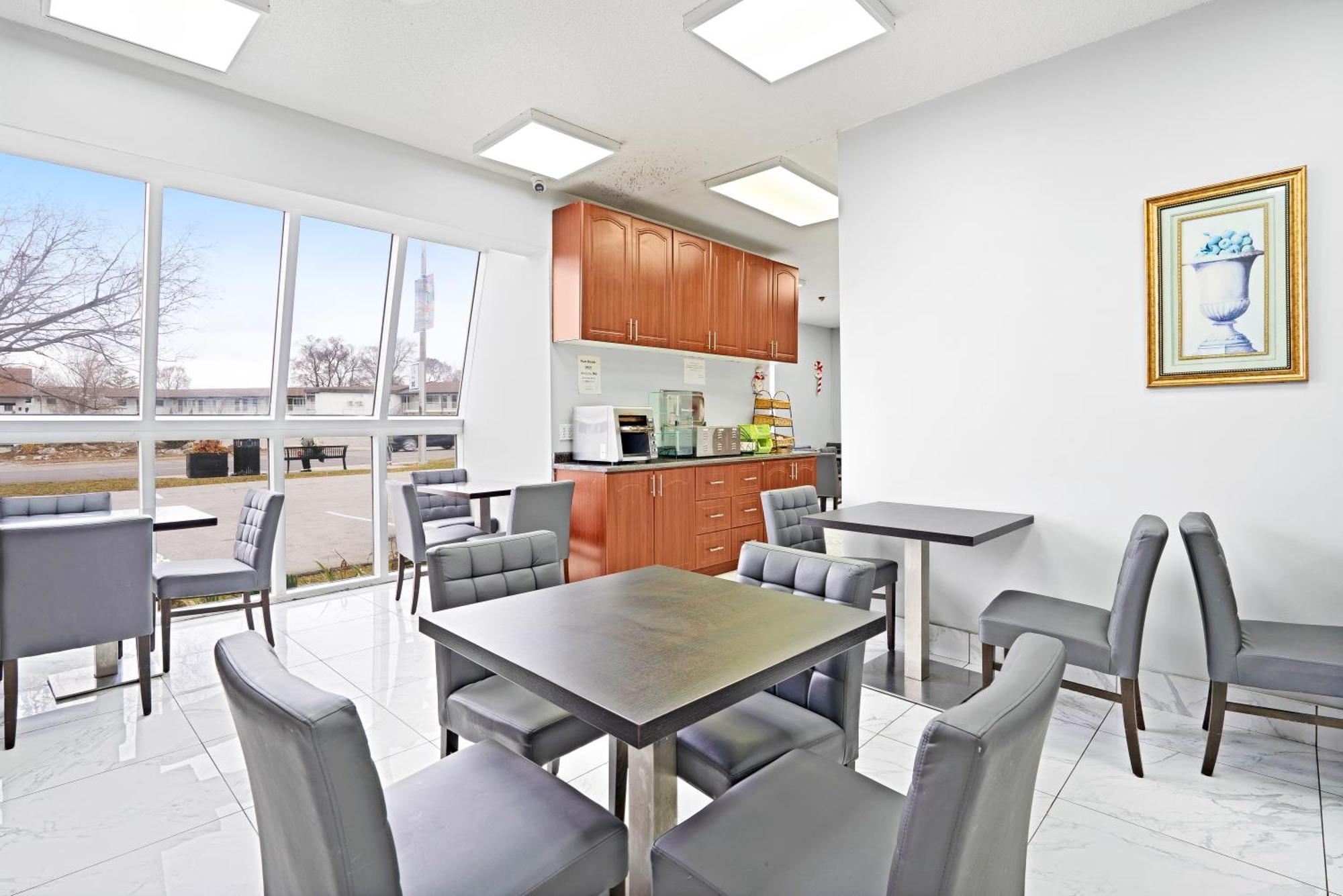Niagara Lodge & Suites ภายนอก รูปภาพ